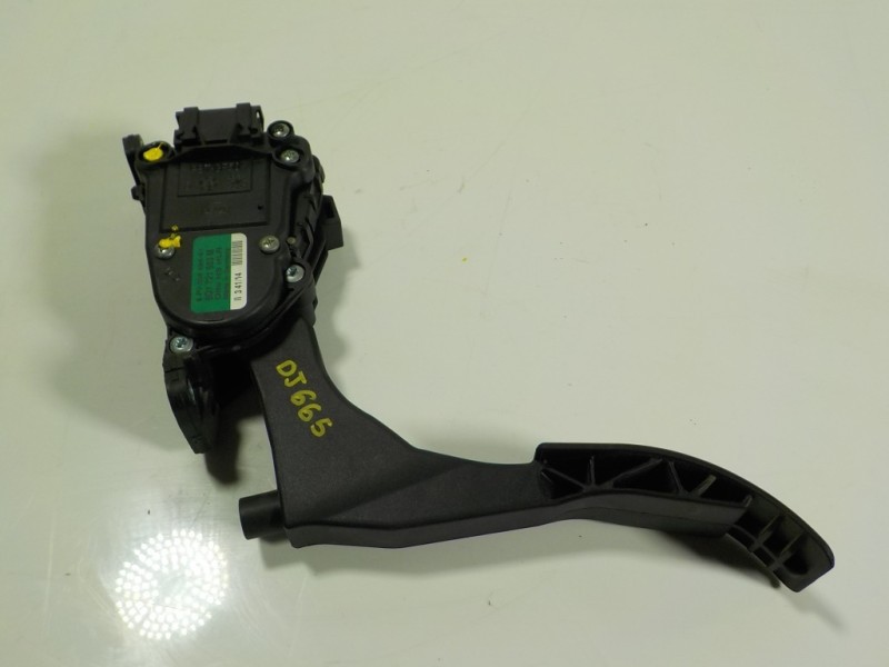 Recambio de potenciometro pedal para seat ibiza (6j5) 1.2 tsi referencia OEM IAM 6Q1721503M 6Q1721503M 