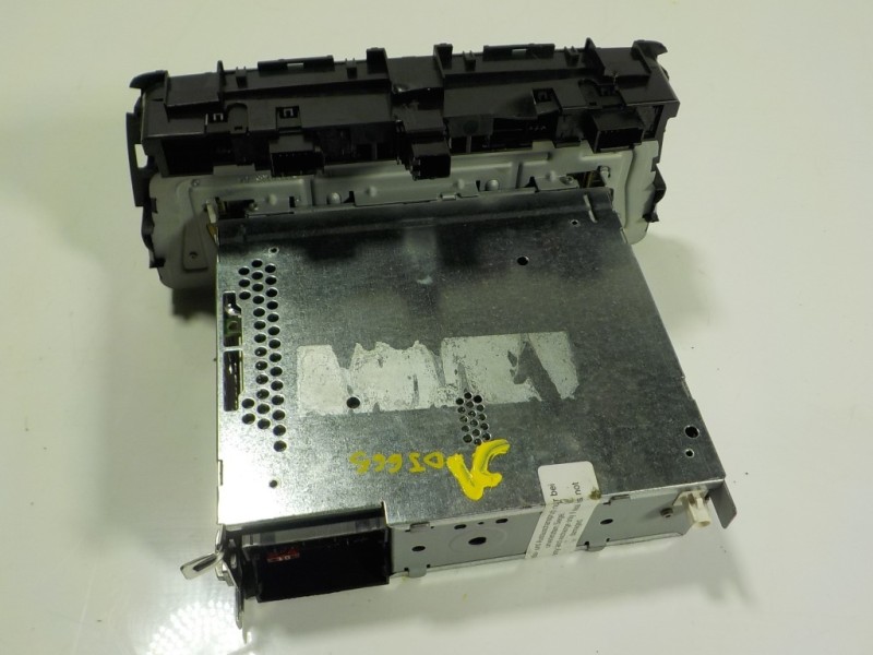 Recambio de sistema audio / radio cd para seat ibiza (6j5) 1.2 tsi referencia OEM IAM 6J0035156BGY 6J0035156 