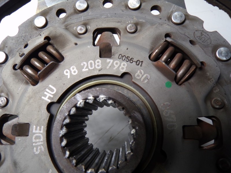 Recambio de kit embrague para opel grandland x 1.5 cdti dpf referencia OEM IAM  980770780 9820879880