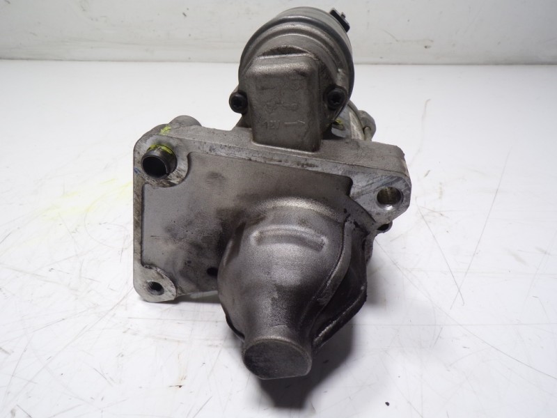 Recambio de motor arranque para opel grandland x 1.5 cdti dpf referencia OEM IAM  9832577880 