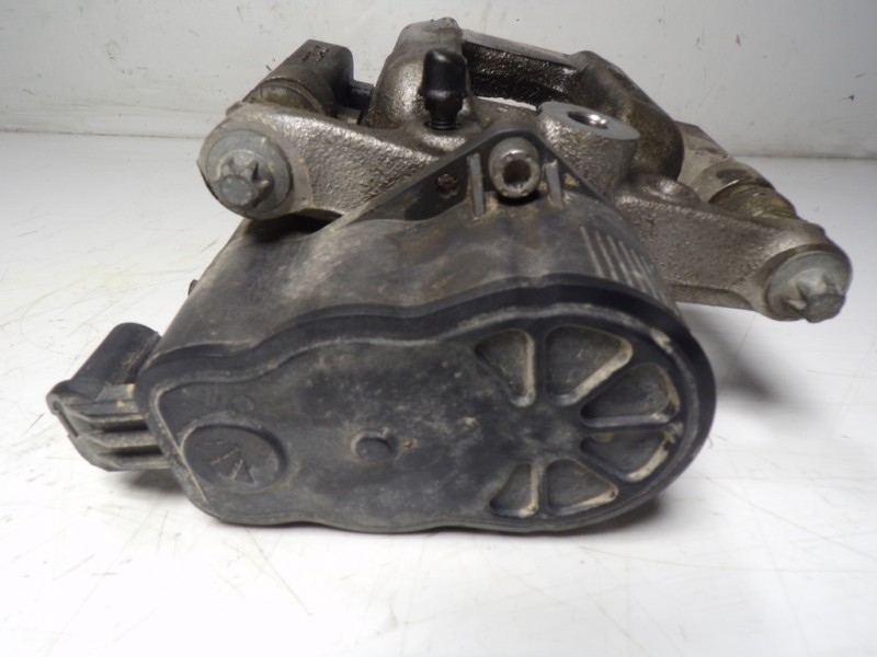 Recambio de pinza freno trasera derecha para opel grandland x 1.5 cdti dpf referencia OEM IAM 1608998980  