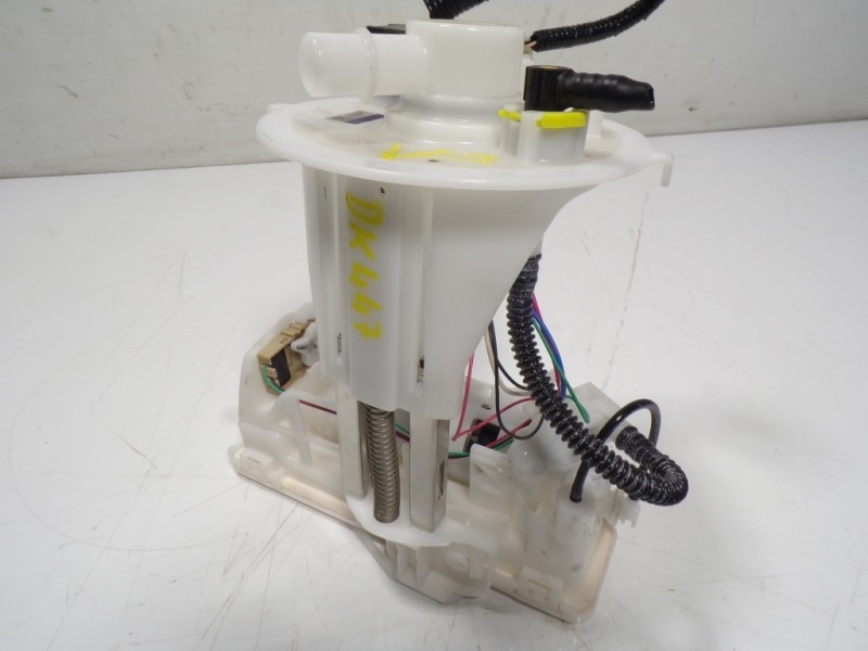 Recambio de aforador para toyota rav4 hybrid 4x2 advance referencia OEM IAM 2310125040 7702042260 