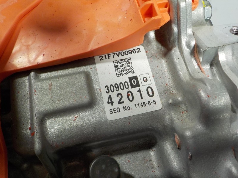 Recambio de caja cambios para toyota rav4 hybrid 4x2 advance referencia OEM IAM 3090042020  3090000