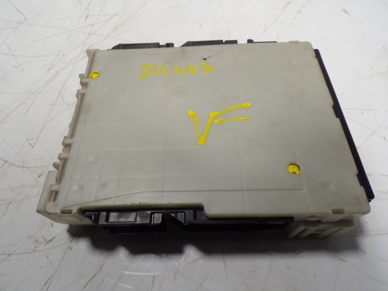 Recambio de caja reles / fusibles para toyota rav4 hybrid 4x2 advance referencia OEM IAM 892204BG60 892204BG60 50145014