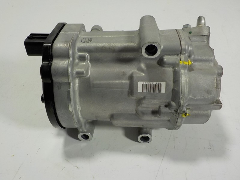 Recambio de compresor aire acondicionado para toyota rav4 hybrid 4x2 advance referencia OEM IAM 8837033051 ESB27C 0424001103