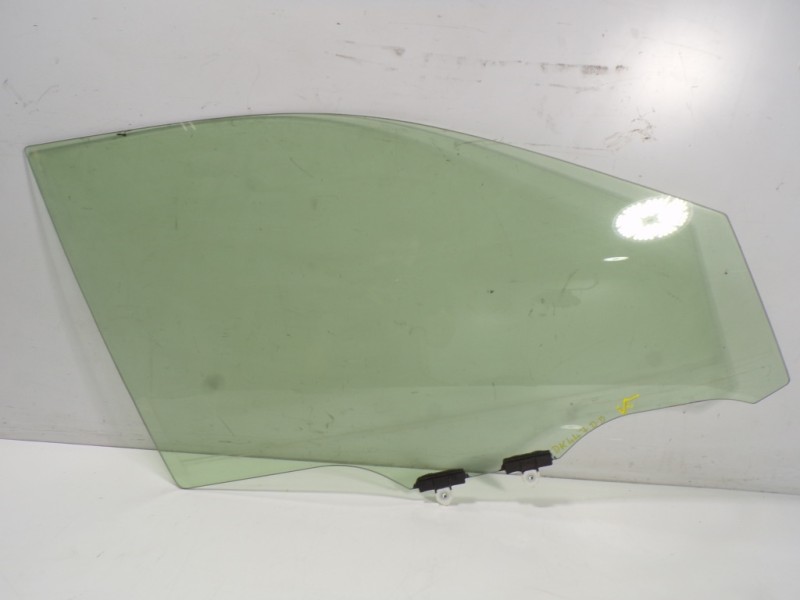 Recambio de cristal puerta delantero derecho para toyota rav4 hybrid 4x2 advance referencia OEM IAM 6810142260  