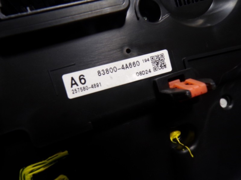 Recambio de cuadro instrumentos para toyota rav4 hybrid 4x2 advance referencia OEM IAM 838004A660 838004A660 