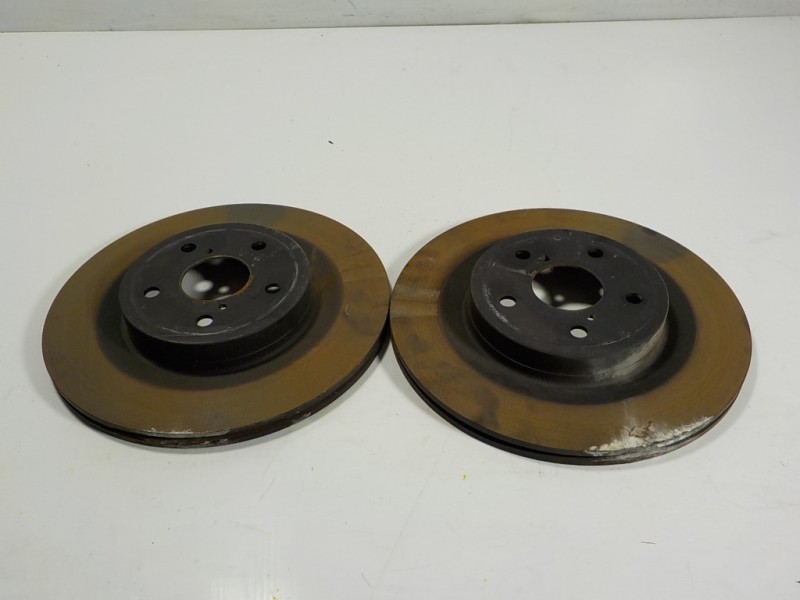 Recambio de disco freno trasero para toyota rav4 hybrid 4x2 advance referencia OEM IAM 4243142080 31,7CM 