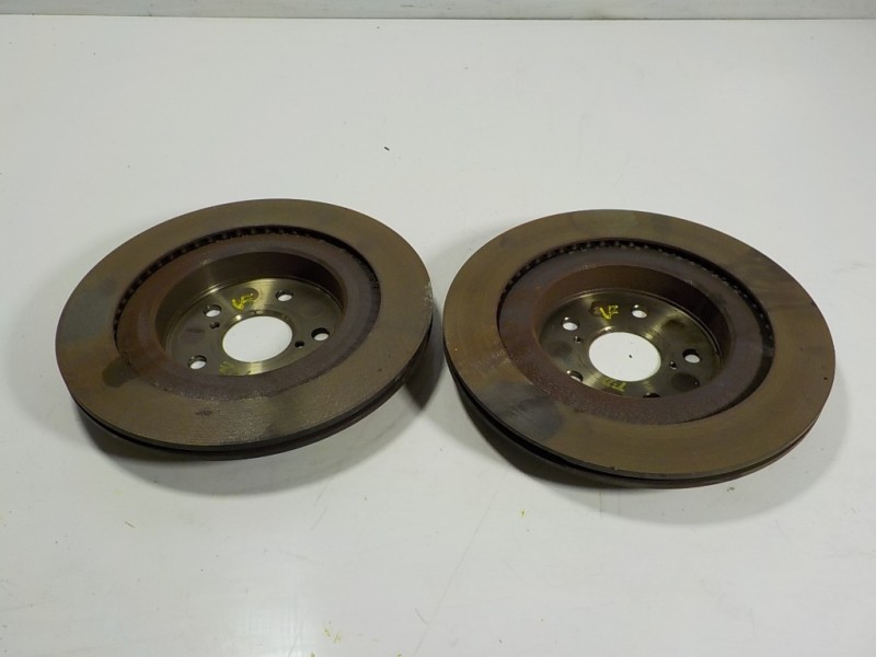 Recambio de disco freno trasero para toyota rav4 hybrid 4x2 advance referencia OEM IAM 4243142080 31,7CM 