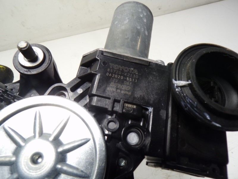 Recambio de elevalunas delantero izquierdo para toyota rav4 hybrid 4x2 advance referencia OEM IAM 6980242072 8572042130 06202055