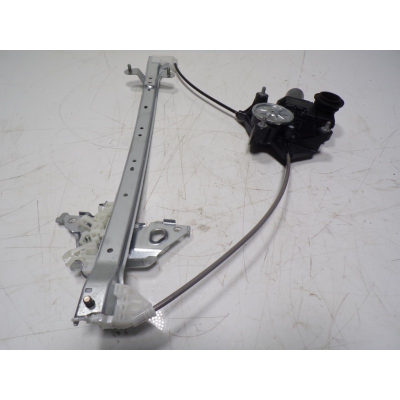 Recambio de elevalunas trasero izquierdo para toyota rav4 hybrid 4x2 advance referencia OEM IAM 6980442062 8572042140 0620205531