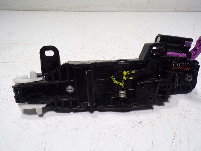 Recambio de maneta exterior trasera derecha para toyota rav4 hybrid 4x2 advance referencia OEM IAM 6921142080A0  