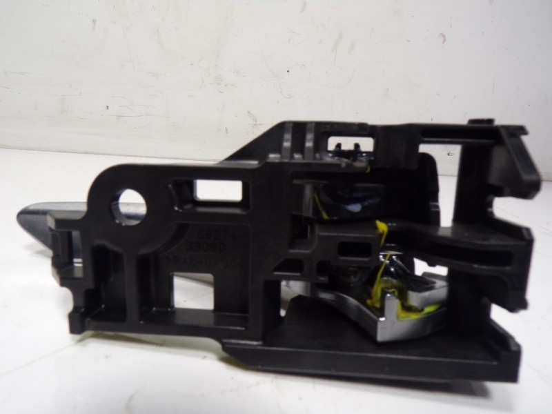 Recambio de maneta interior trasera izquierda para toyota rav4 hybrid 4x2 advance referencia OEM IAM 6920633150C0 6927433060 