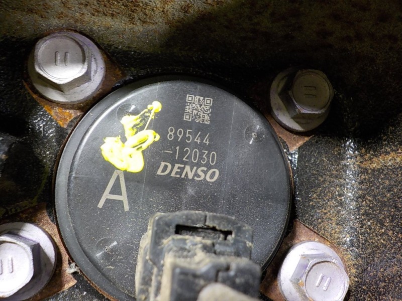 Recambio de mangueta trasera derecha para toyota rav4 hybrid 4x2 advance referencia OEM IAM 4230442060 210607C 8954412030