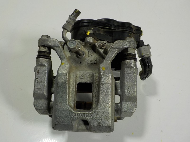 Recambio de pinza freno trasera derecha para toyota rav4 hybrid 4x2 advance referencia OEM IAM 4783042100 4631033010 21091600044
