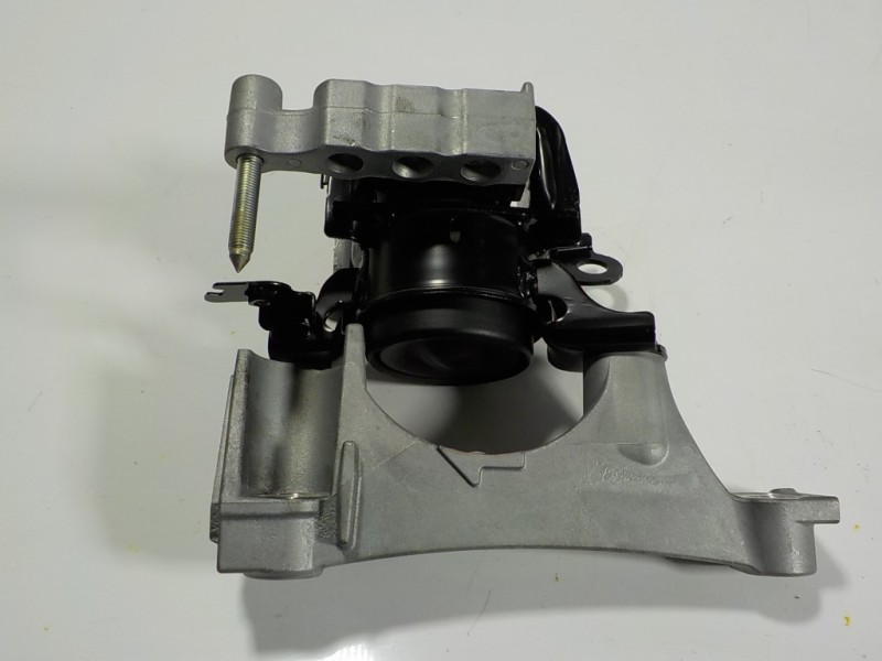 Recambio de soporte motor derecho para toyota rav4 hybrid 4x2 advance referencia OEM IAM 1230525040 MB041277 