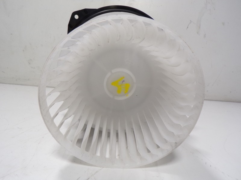 Recambio de motor calefaccion para toyota rav4 hybrid 4x2 advance referencia OEM IAM 8710358080  