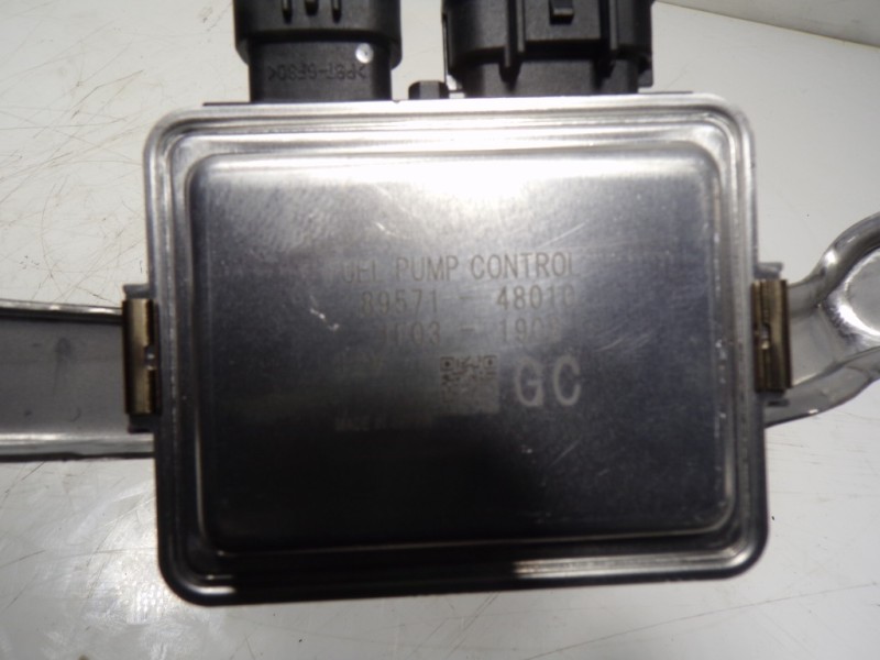 Recambio de modulo electronico para toyota rav4 hybrid 4x2 advance referencia OEM IAM  8957148010 1F031908