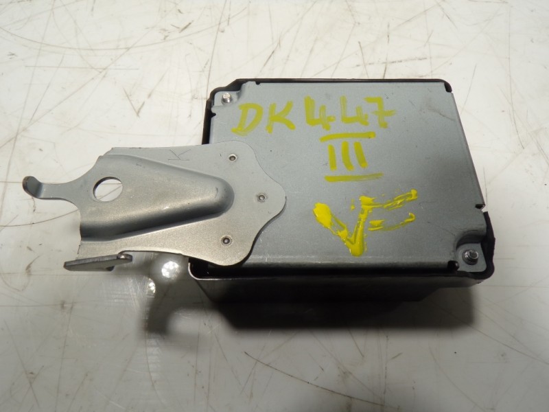 Recambio de modulo electronico para toyota rav4 hybrid 4x2 advance referencia OEM IAM 897B042110 897B042110 61G088000