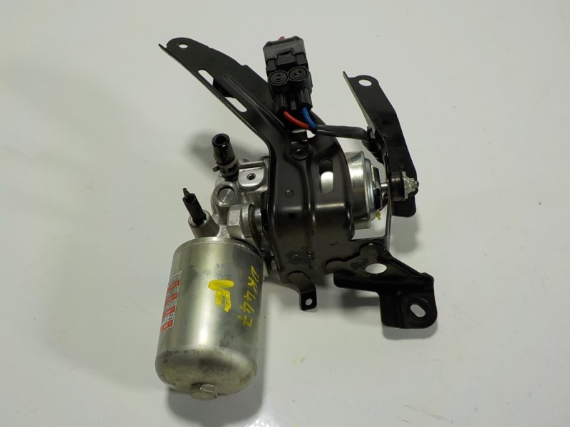 Recambio de bomba freno para toyota rav4 hybrid 4x2 advance referencia OEM IAM 4705042203 4707042030 01319G116034