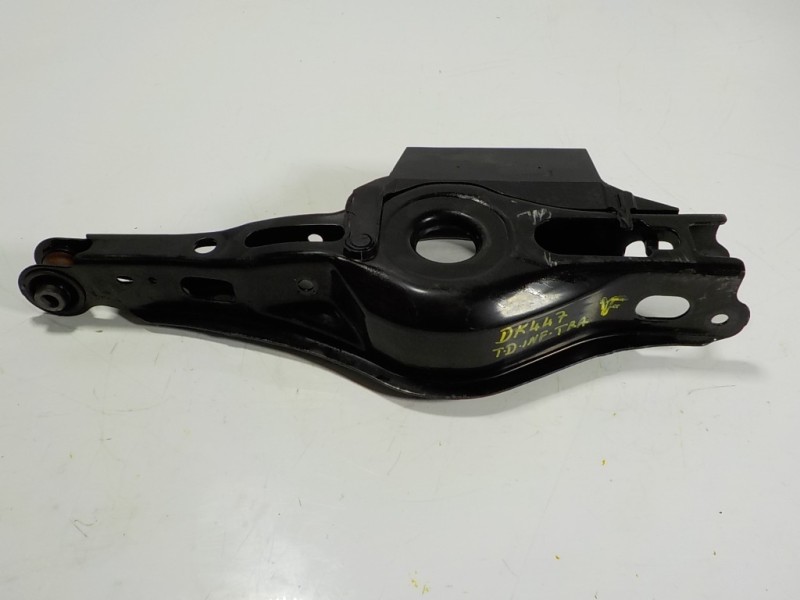 Recambio de brazo suspension inferior trasero derecho para toyota rav4 hybrid 4x2 advance referencia OEM IAM 4873042060  