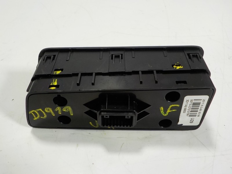 Recambio de modulo electronico para hyundai tucson 1.7 crdi cat referencia OEM IAM 93710D7210TRY 93710D7210 