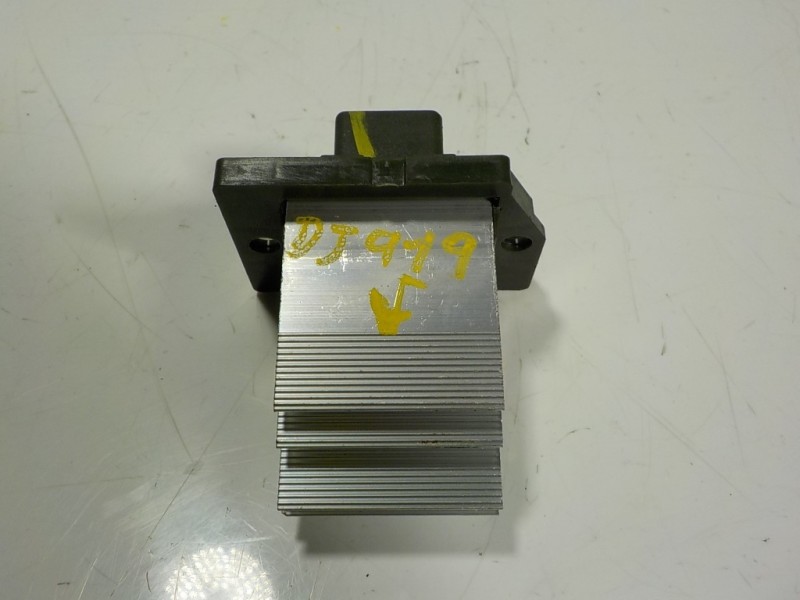 Recambio de resistencia calefaccion para hyundai tucson 1.7 crdi cat referencia OEM IAM 972353XAA0  