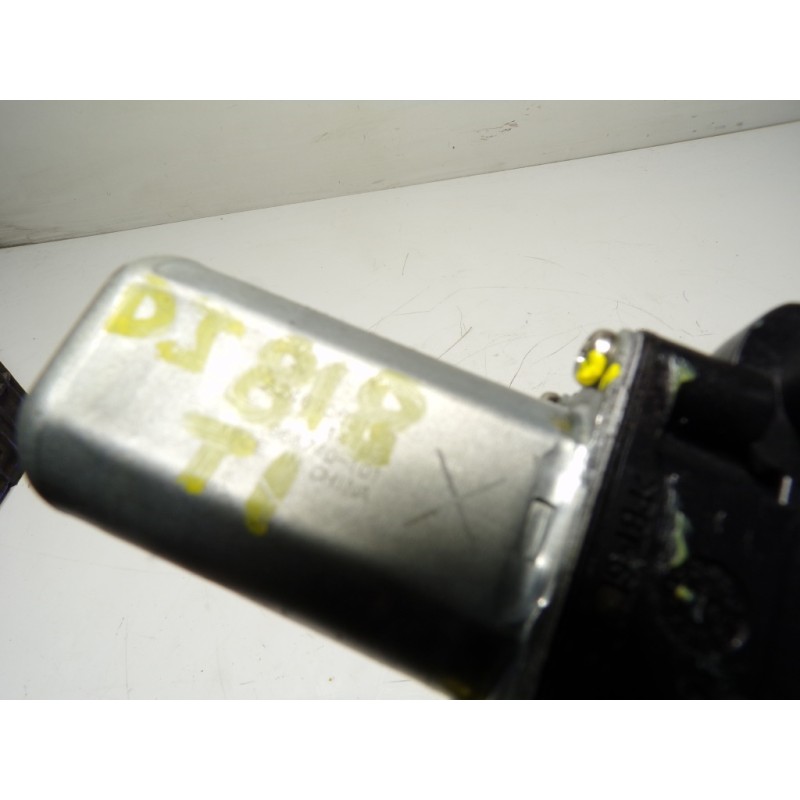 Recambio de motor elevalunas trasero izquierdo para mercedes-benz clase a (w176) a 200 cdi 4matic (176.002) referencia OEM IAM A