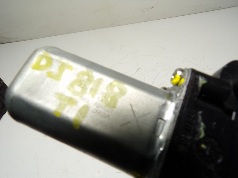 Recambio de motor elevalunas trasero izquierdo para mercedes-benz clase a (w176) a 200 cdi 4matic (176.002) referencia OEM IAM A