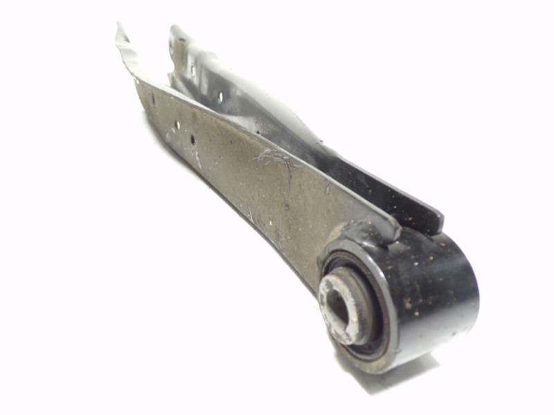 Recambio de brazo suspension inferior trasero derecho para subaru xv (g5) executive plus referencia OEM IAM   