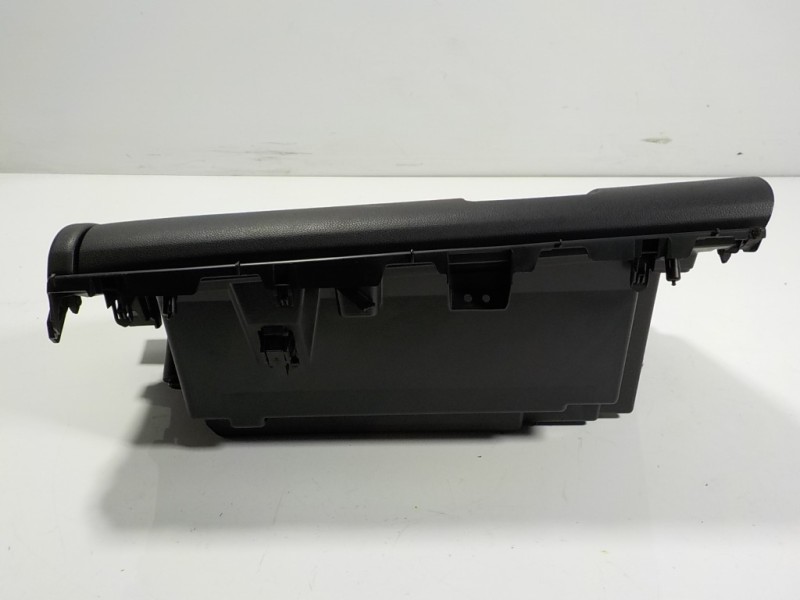 Recambio de guantera para subaru xv (g5) executive plus referencia OEM IAM  66055FL010 
