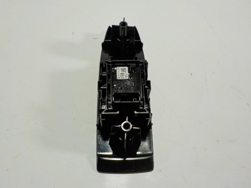 Recambio de mando elevalunas delantero derecho para subaru xv (g5) executive plus referencia OEM IAM  83071FL250 