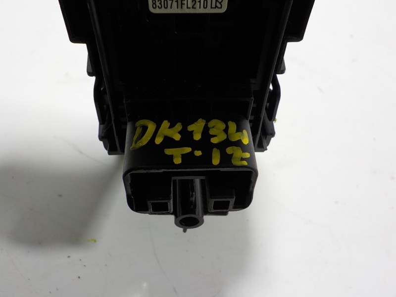 Recambio de mando elevalunas trasero izquierdo para subaru xv (g5) executive plus referencia OEM IAM  83071FL210 