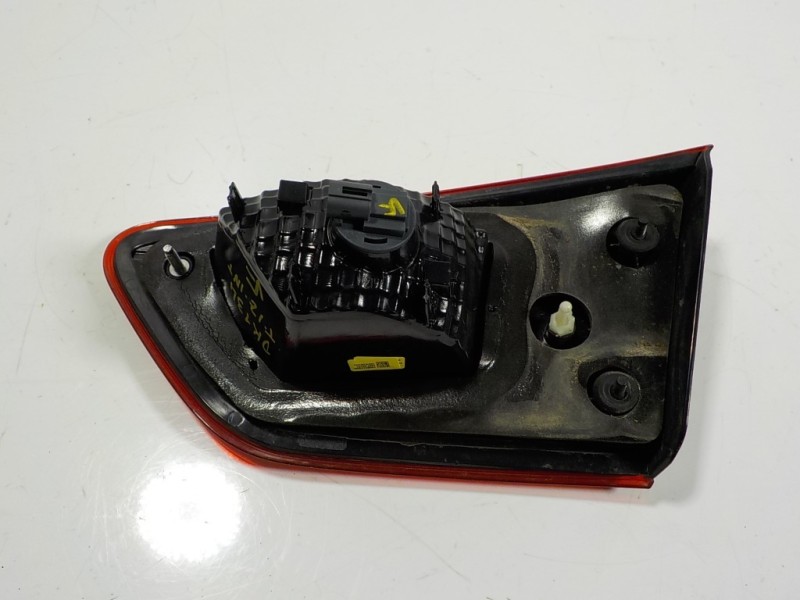 Recambio de piloto trasero izquierdo interior para subaru xv (g5) executive plus referencia OEM IAM  84251FL051 