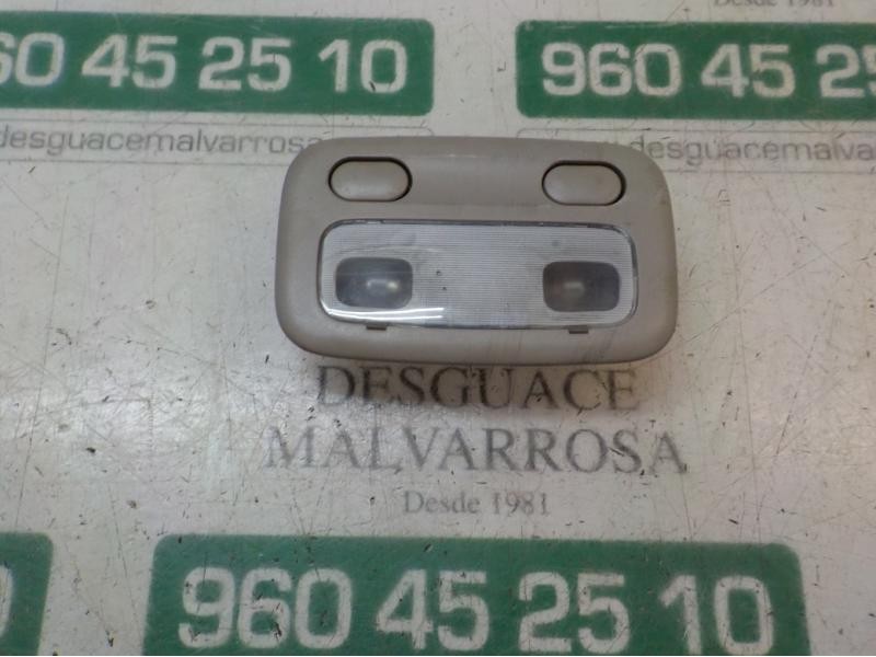 Recambio de piloto interior para nissan x-trail (t30) le referencia OEM IAM 264305L301  