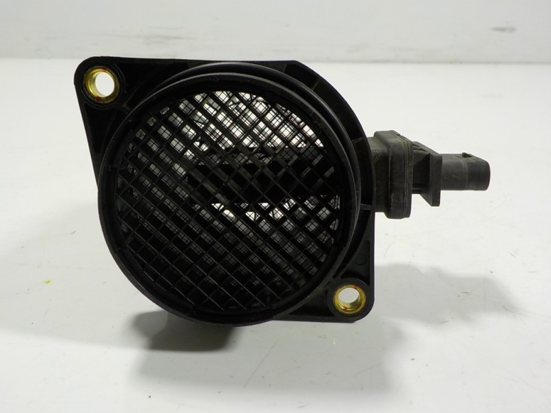 Recambio de caudalimetro para kia cee´d 1.4 crdi cat referencia OEM IAM 281642A500 281642A500 302075061