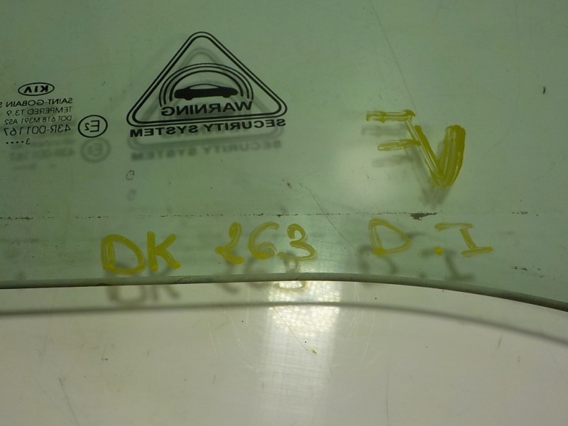 Recambio de cristal puerta delantero izquierdo para kia cee´d 1.4 crdi cat referencia OEM IAM 82410A2010  