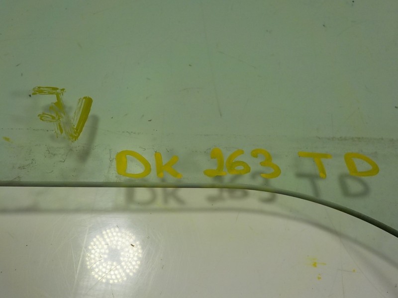 Recambio de cristal puerta trasero derecho para kia cee´d 1.4 crdi cat referencia OEM IAM 83420A2000  