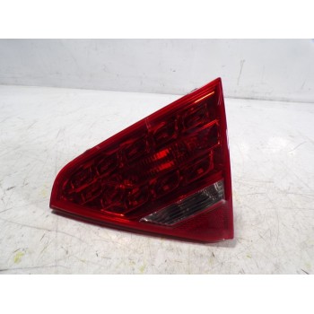 PILOTO TRASERO DERECHO INTERIOR 8T0945094A 8T0945094A 