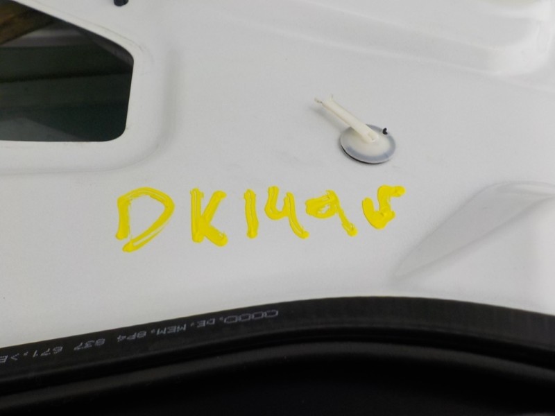 Recambio de puerta delantera derecha para audi a3 sportback (8p) 2.0 tdi referencia OEM IAM 8P4831052A  