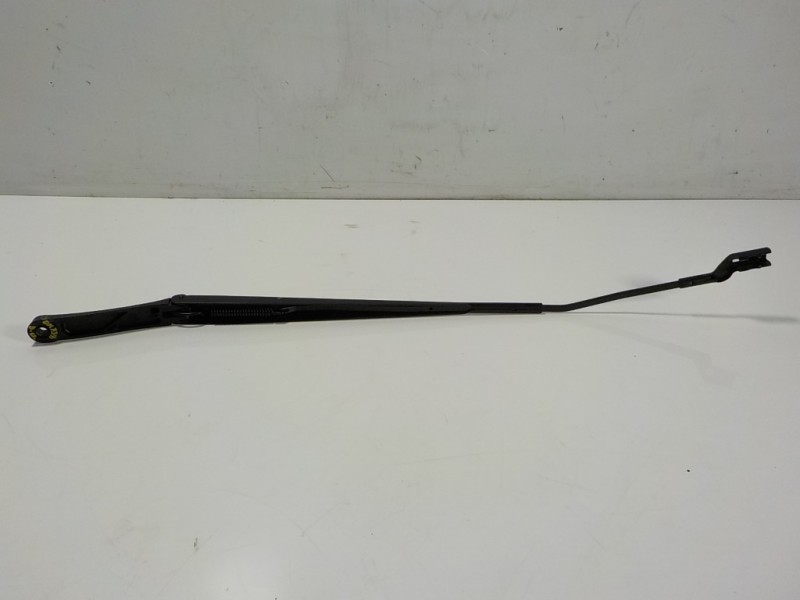 Recambio de brazo limpia delantero derecho para audi q4 e-tron aq4e f4bac3 referencia OEM IAM 11B95541003C  