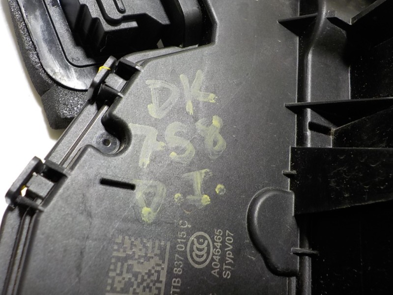 Recambio de cerradura puerta delantera izquierda para audi q4 e-tron aq4e f4bac3 referencia OEM IAM 5TB837015C 5TB837015C 