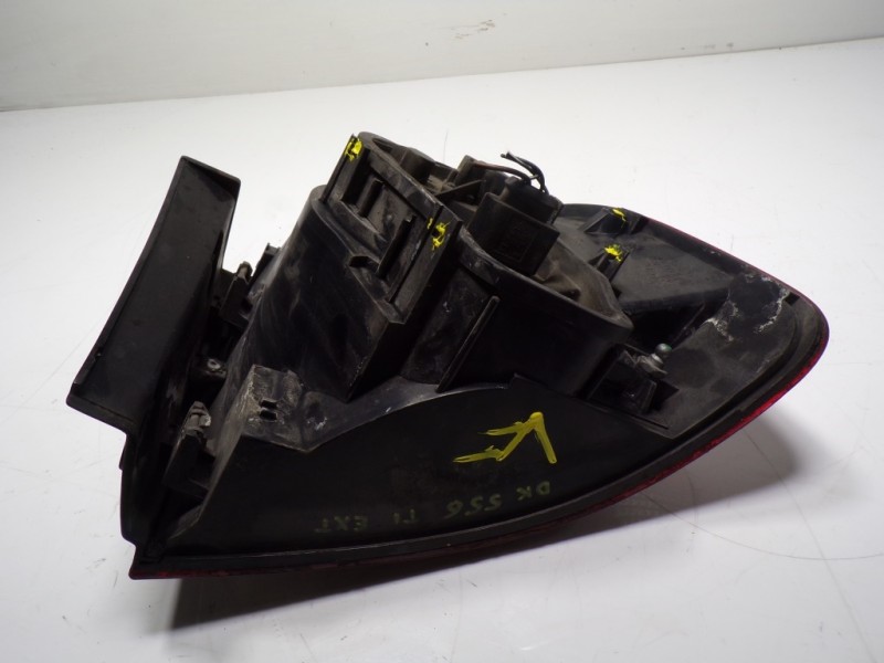 Recambio de piloto trasero izquierdo para volkswagen touareg (7l6) 3.0 v6 tdi dpf referencia OEM IAM 7L6945095P  