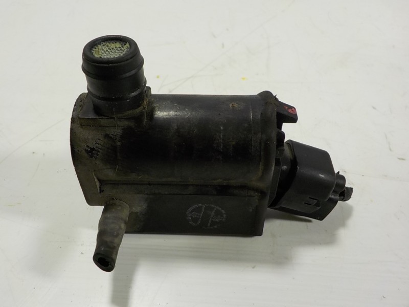 Recambio de bomba limpia para kia sorento () emotion 4x4 referencia OEM IAM 985102J000 985102J000 