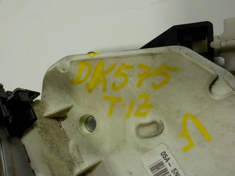 Recambio de cerradura puerta trasera izquierda para volkswagen tiguan (5n1) 2.0 tdi referencia OEM IAM 5N0839015D 5N0839015A 