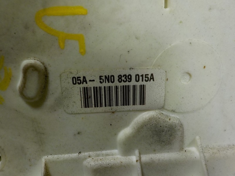 Recambio de cerradura puerta trasera izquierda para volkswagen tiguan (5n1) 2.0 tdi referencia OEM IAM 5N0839015D 5N0839015A 