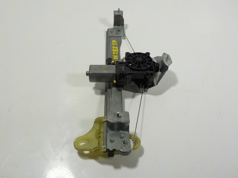 Recambio de elevalunas trasero derecho para renault captur 1.2 tce energy referencia OEM IAM 827009380R 9030352B 19031060034