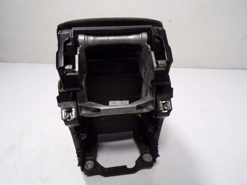 Recambio de apoyabrazos central para volkswagen golf vii variant 1.6 tdi dpf referencia OEM IAM 5G0864207DAMK 1447108615 