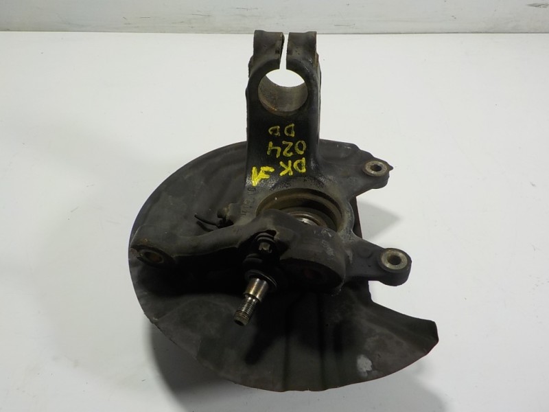 Recambio de mangueta delantera derecha para bmw x3 (e83) 2.0 16v diesel cat referencia OEM IAM 31213412020  31203413226