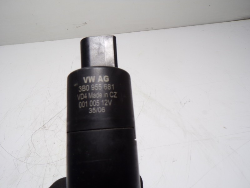 Recambio de bomba limpia para volkswagen touareg (7l6) 3.0 v6 tdi dpf referencia OEM IAM 3B7955681 3B0955681 